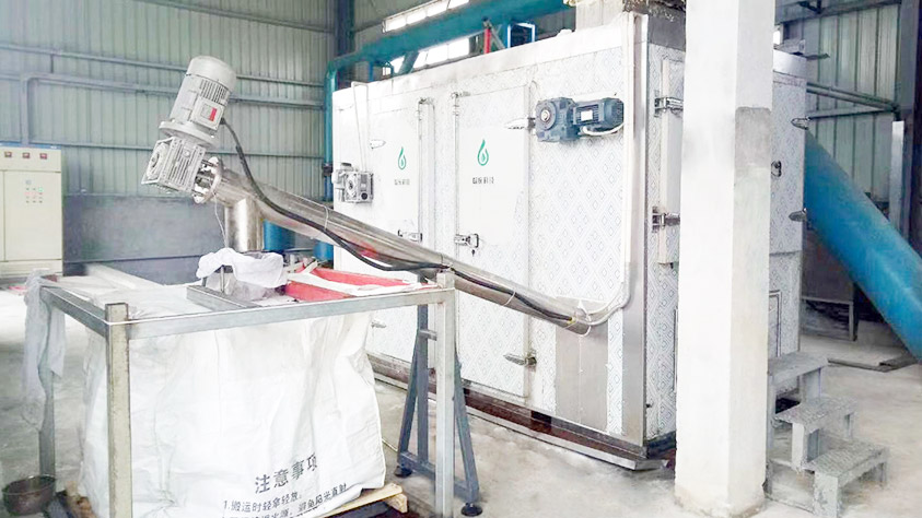 福建春達(dá)化工污泥干化系統(tǒng)應(yīng)用