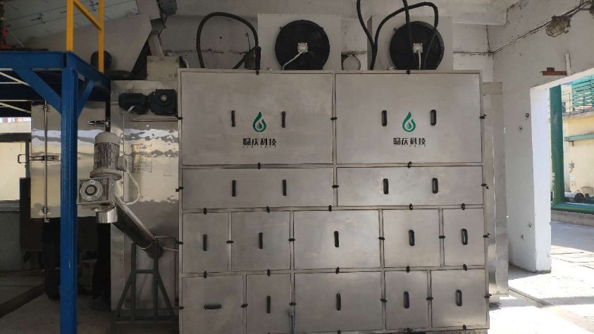 污泥熱泵機(jī)組低溫干化與板框/疊螺的對(duì)比