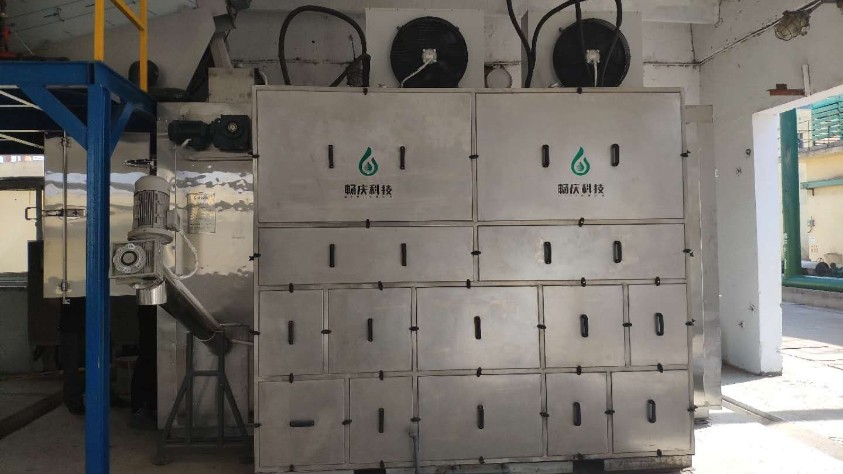 江蘇九九久污泥低溫干化機應(yīng)用